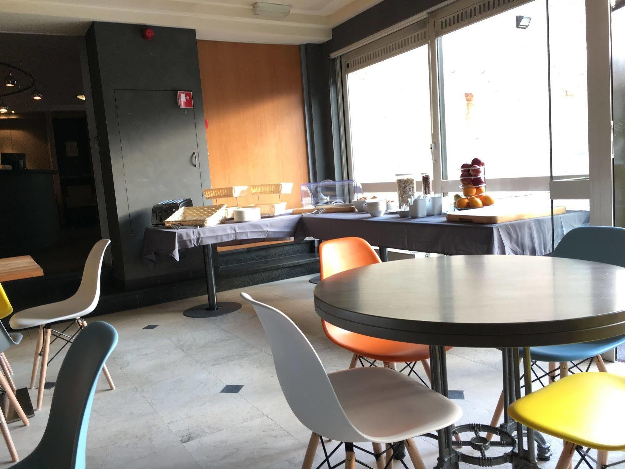 Sleep & Go Brussels Expo Hotel Wemmel Екстериор снимка