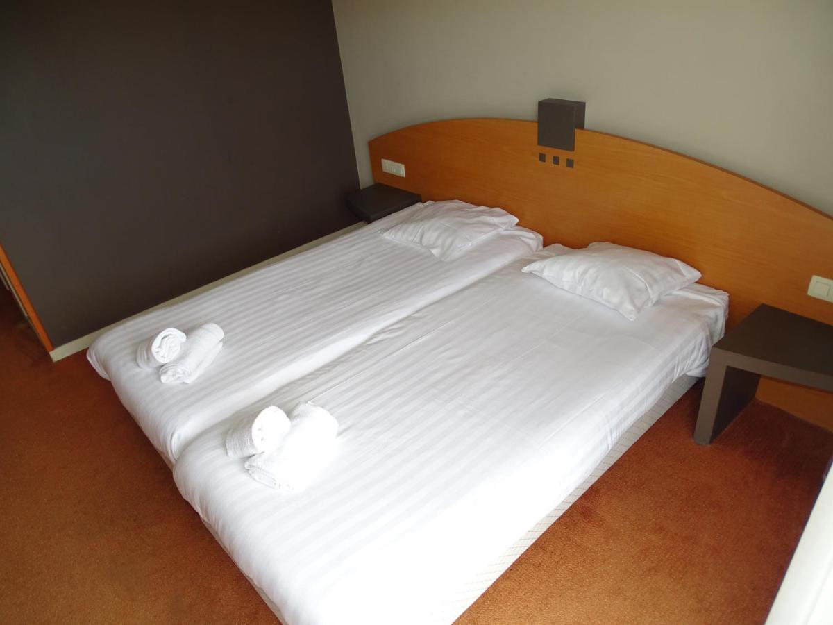 Sleep & Go Brussels Expo Hotel Wemmel Стая снимка